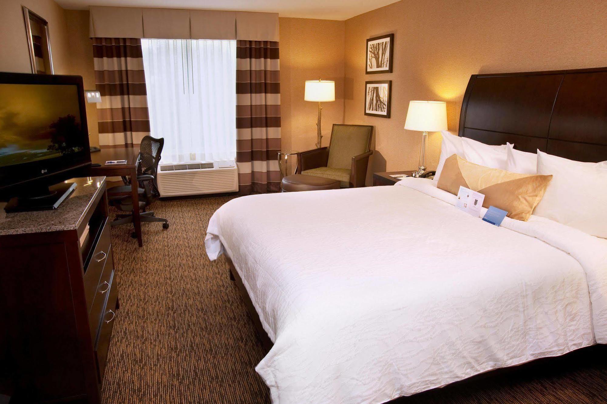 Hilton Garden Inn St. Louis Airport Berkeley Room photo